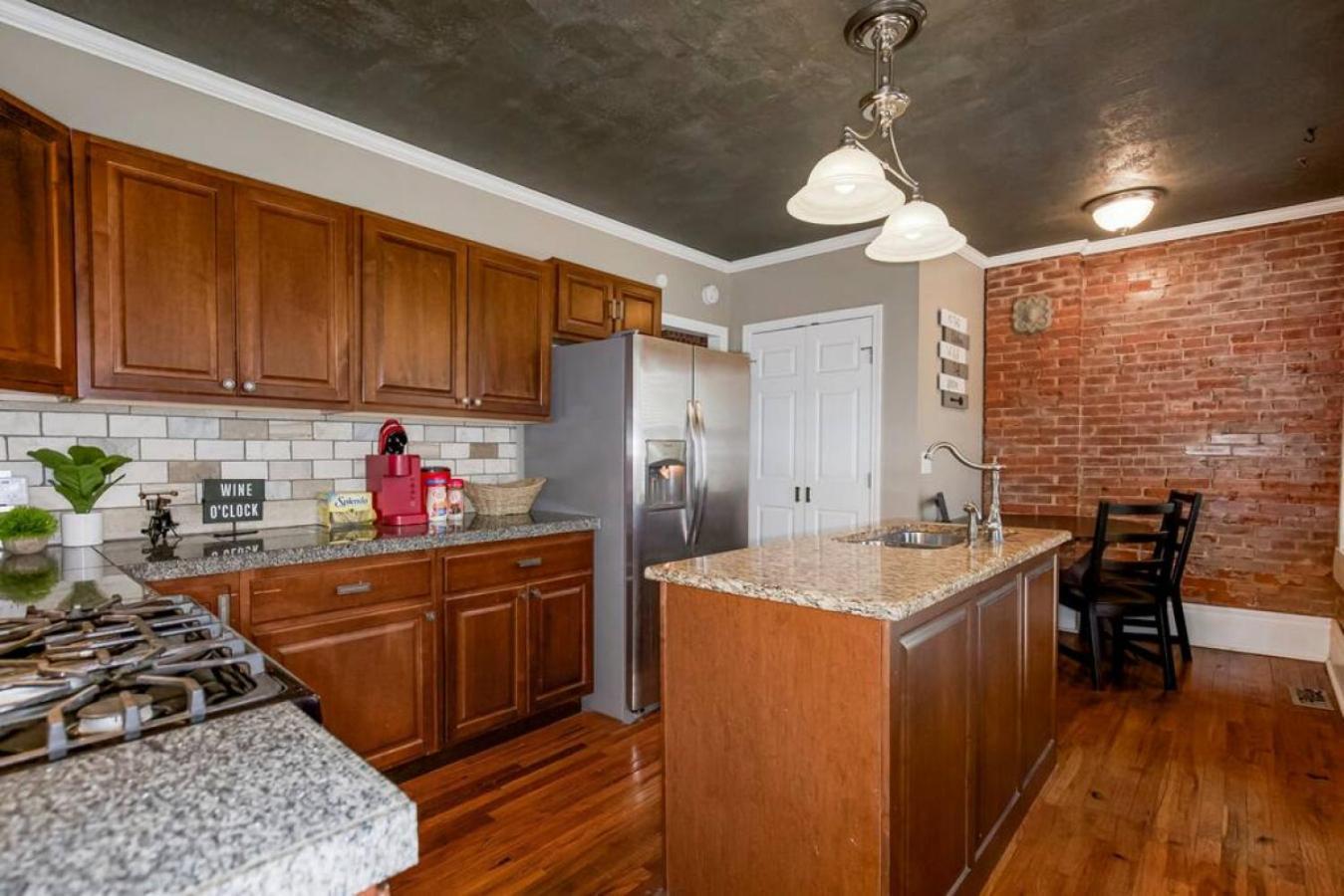 Entire Loft Downtown With Free Parking Villa Kansas City Exteriör bild