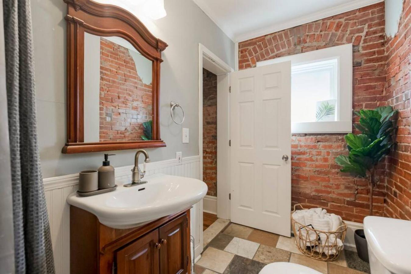 Entire Loft Downtown With Free Parking Villa Kansas City Exteriör bild