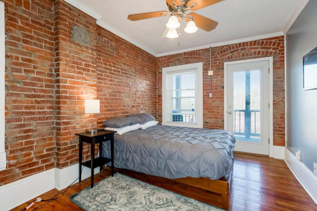 Entire Loft Downtown With Free Parking Villa Kansas City Exteriör bild